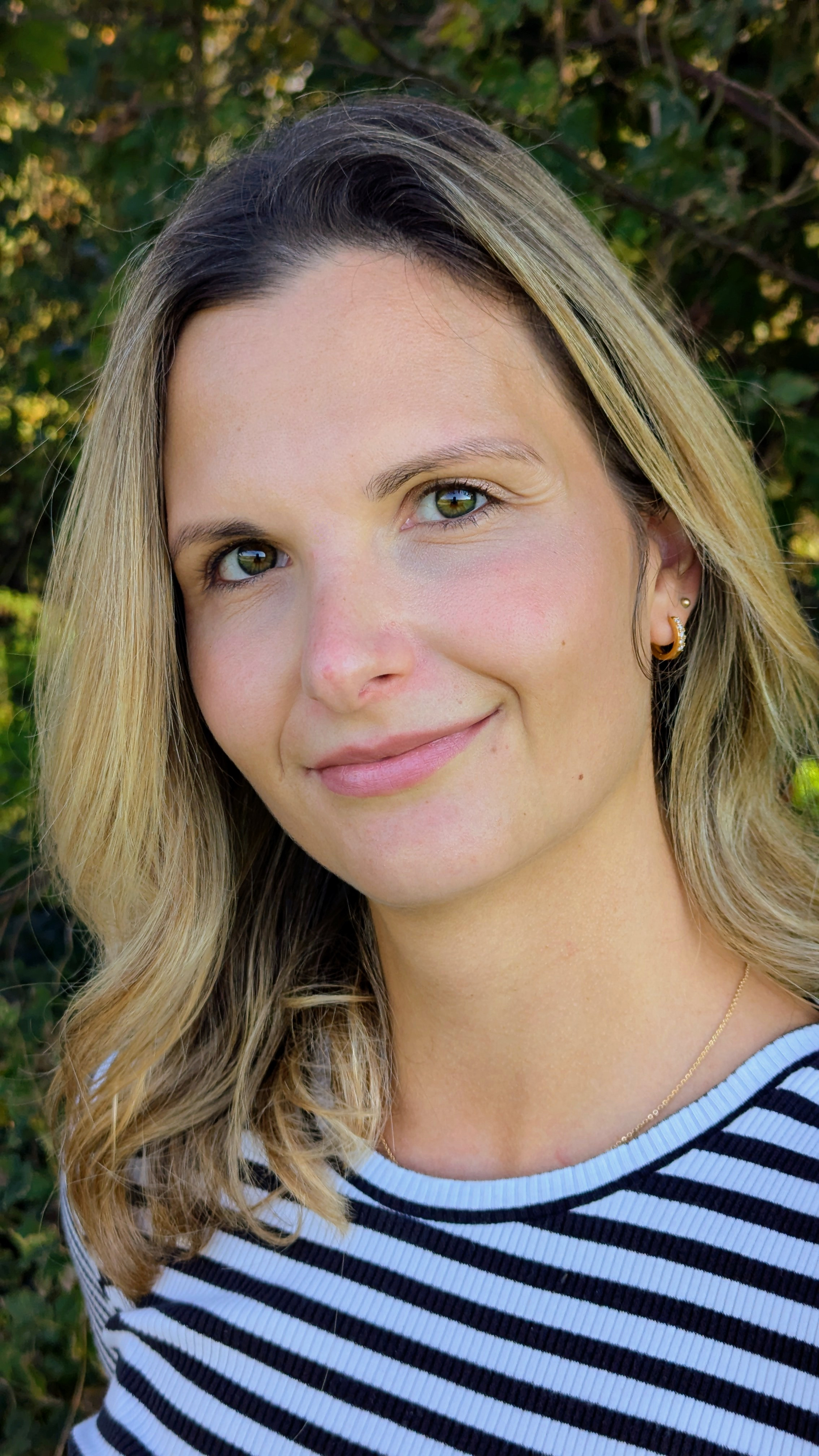 Profilbild Helena – Doula-Begleitung, Geburtsvorbereitung, Yoga &
      Hypnobirthing in Vilshofen